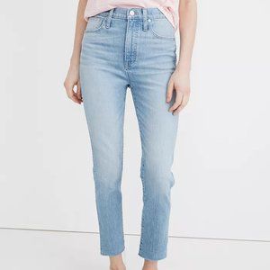 Madewell Stovepipe Jeans in Devoe Wash: Raw-Hem Size 33